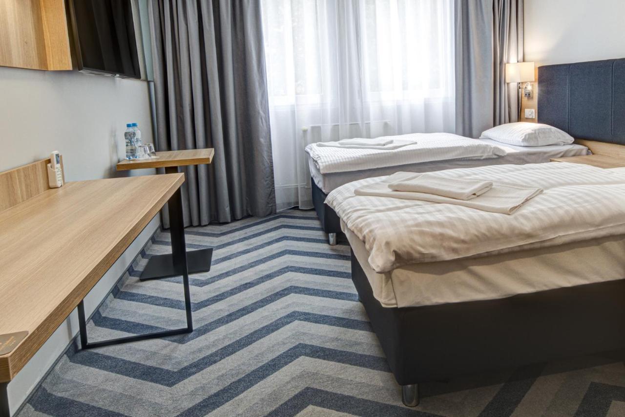 Hotel Dobosz Полице Экстерьер фото