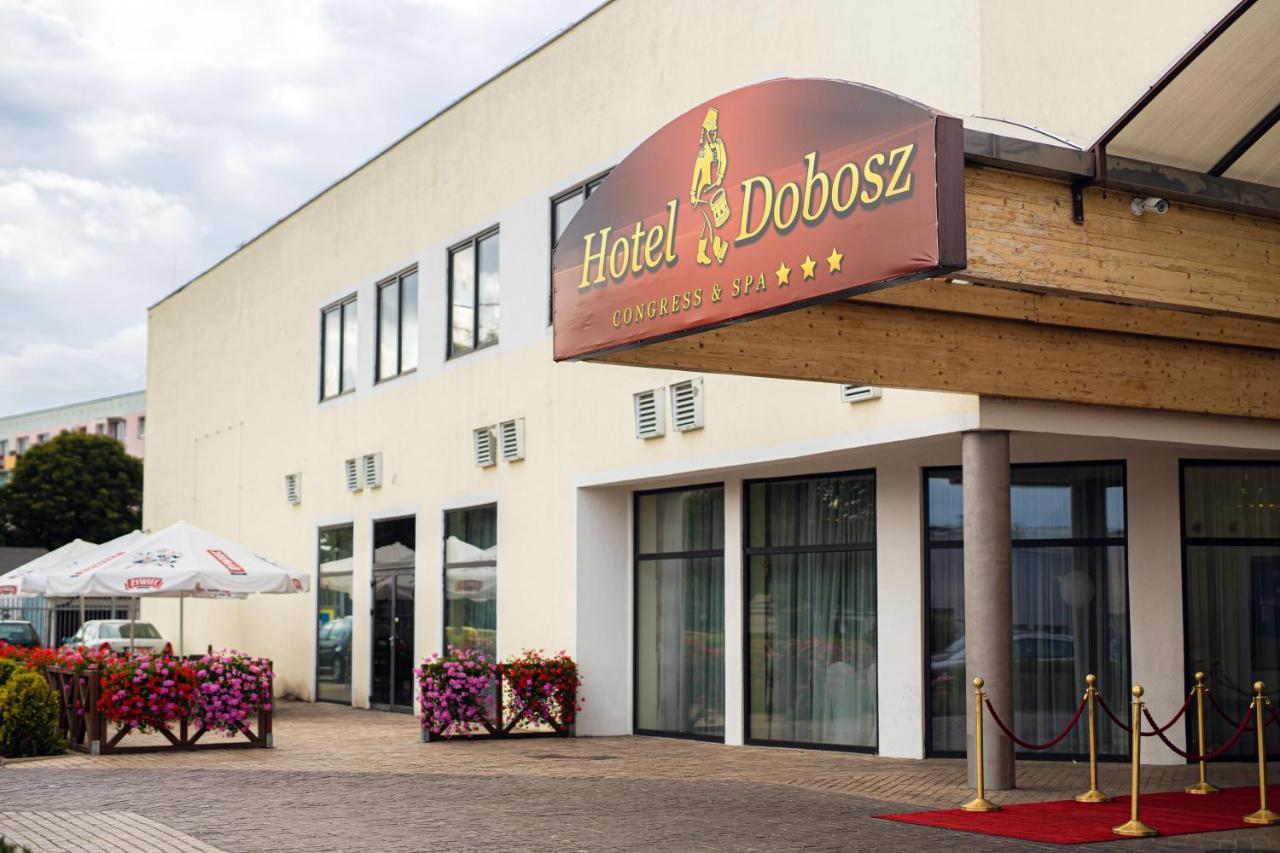 Hotel Dobosz Полице Экстерьер фото