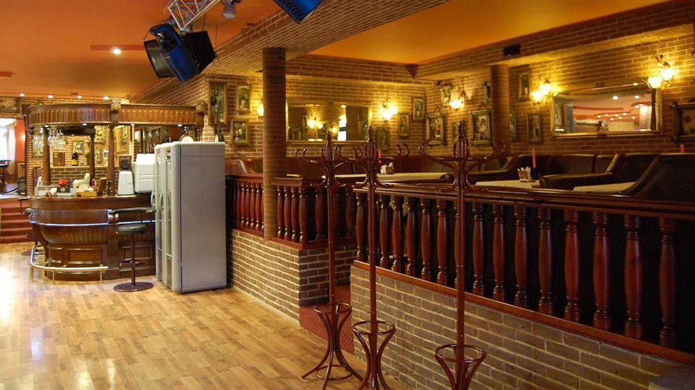 Hotel Dobosz Полице Экстерьер фото
