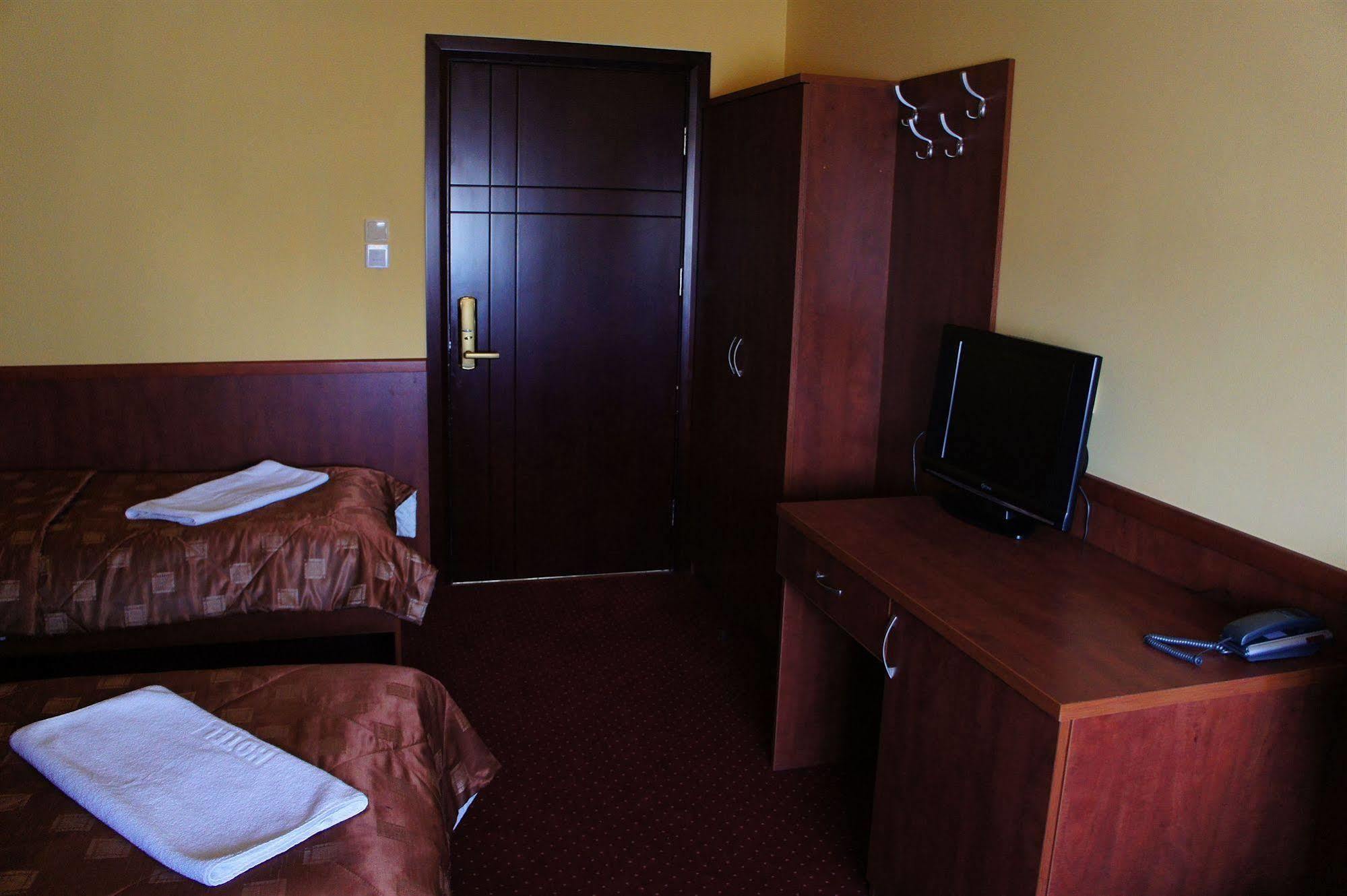 Hotel Dobosz Полице Экстерьер фото