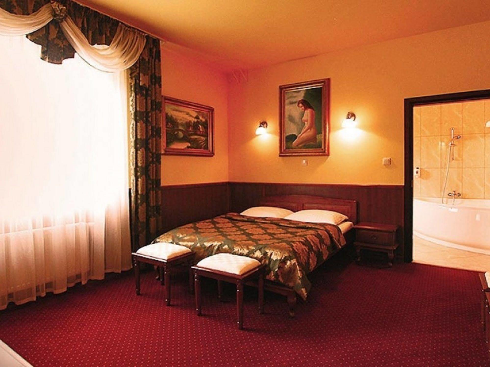 Hotel Dobosz Полице Экстерьер фото