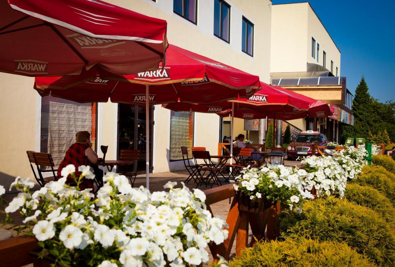 Hotel Dobosz Полице Экстерьер фото